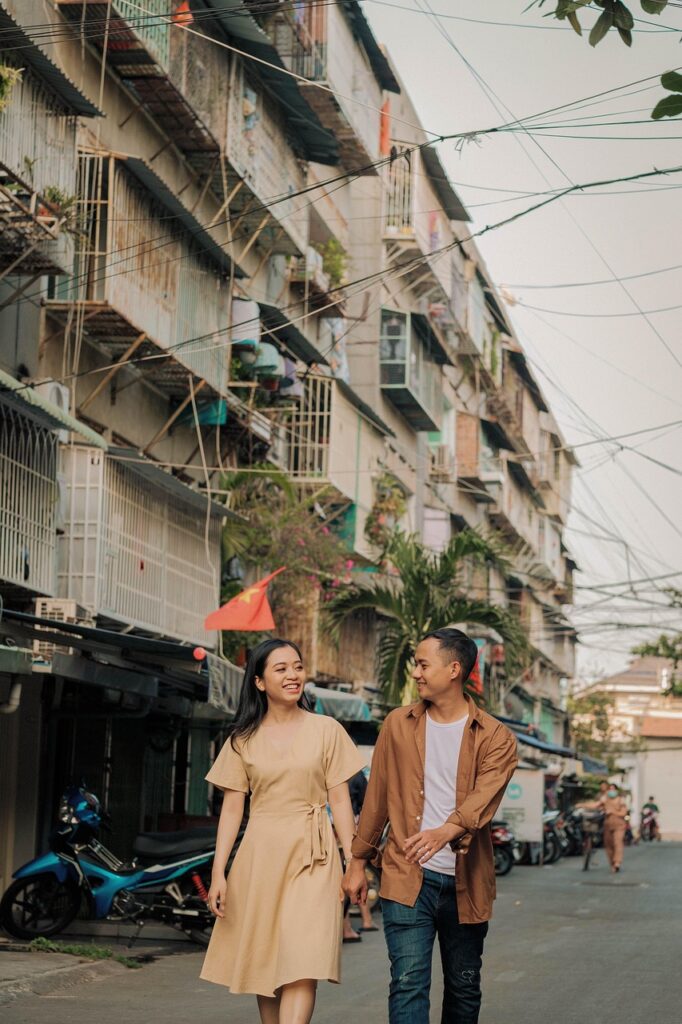 美顔器を使って毛穴引き締めを同時に行う方法は？