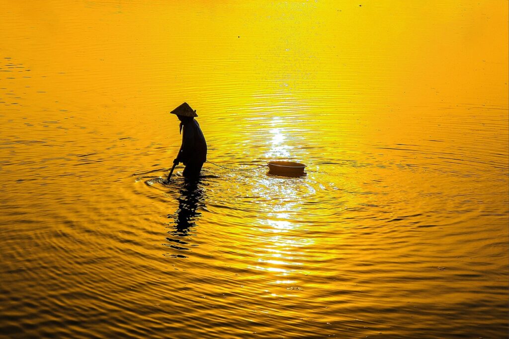 美顔器でシミは薄くなるのか？
