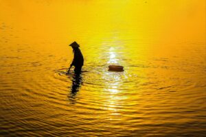 美顔器でシミは薄くなるのか？